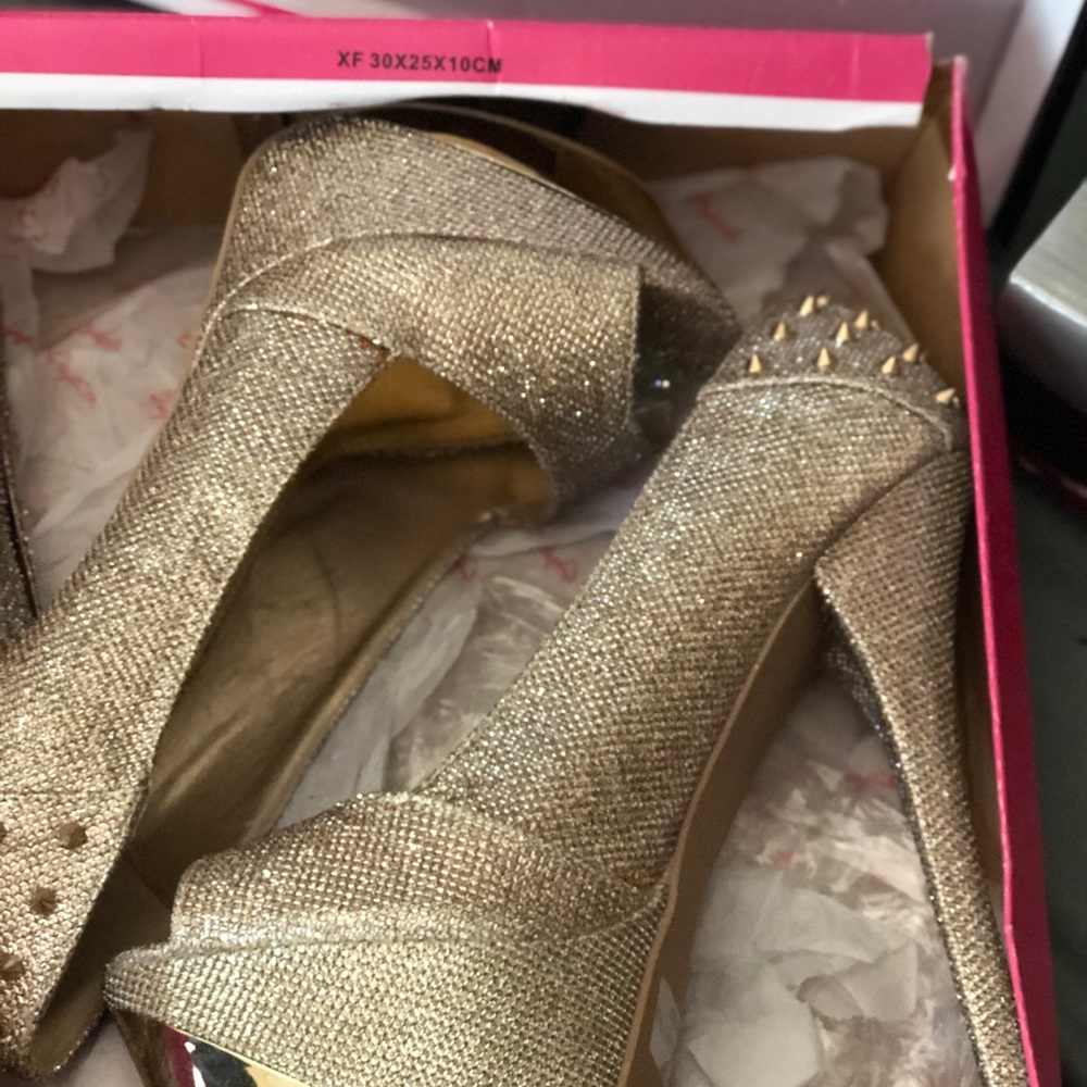 Heels 👠 - Picture 5 of 6